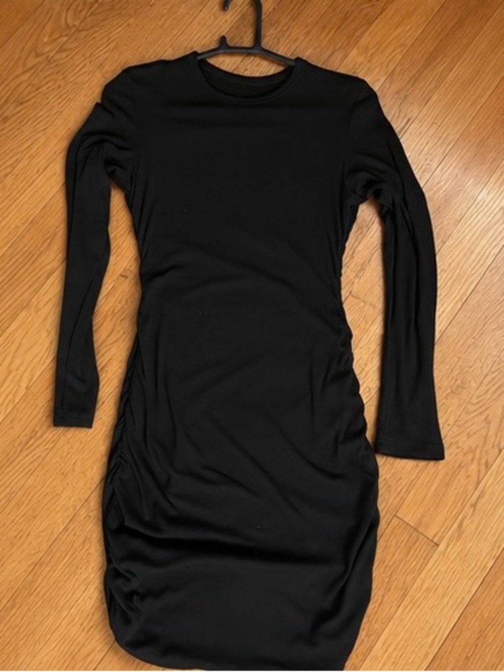Black Long-Sleeve Ruched Bodycon Dress